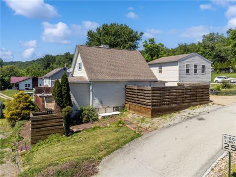 512 5th Street Rostraver PA 15087