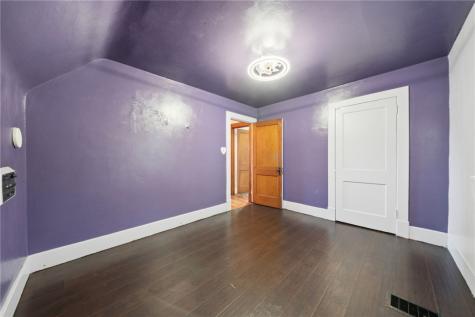 512 5th Street Rostraver PA 15087