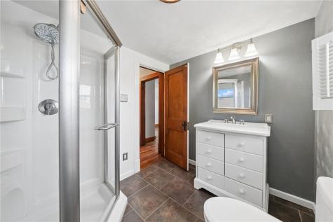 512 5th Street Rostraver PA 15087