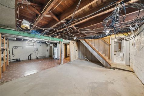 512 5th Street Rostraver PA 15087