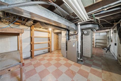 512 5th Street Rostraver PA 15087