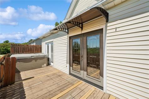 512 5th Street Rostraver PA 15087