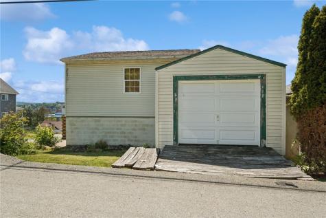 512 5th Street Rostraver PA 15087
