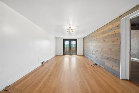 512 5th Street Rostraver PA 15087