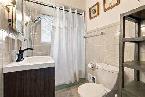200 Clutter Street North Strabane PA 15317