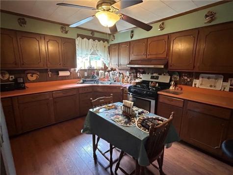 42 Walnut Avenue Dunbar PA 15431