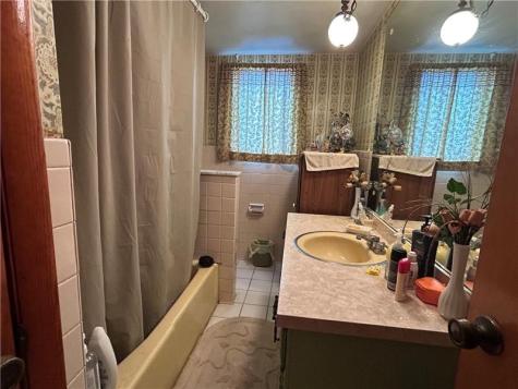 42 Walnut Avenue Dunbar PA 15431