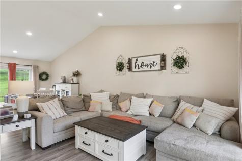 196 Weathervane Drive Slippery Rock Township PA 16057