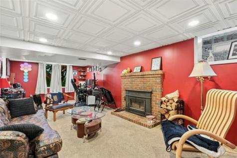108 Hillside Drive Zelienople Boro PA 16063
