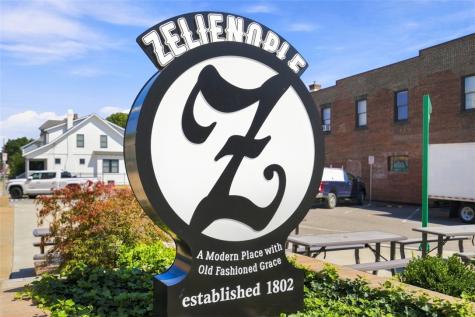 108 Hillside Drive Zelienople Boro PA 16063