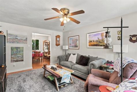 108 Hillside Drive Zelienople Boro PA 16063