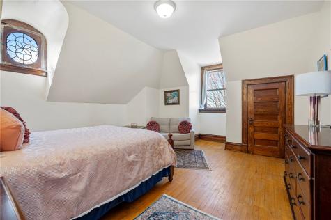 944 N Sheridan Avenue Highland Park PA 15206
