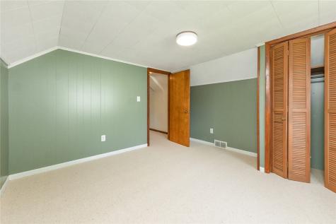 423 Flower Avenue Grove City Boro PA 16127