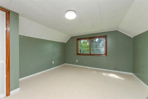 423 Flower Avenue Grove City Boro PA 16127