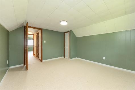 423 Flower Avenue Grove City Boro PA 16127