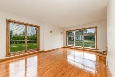 423 Flower Avenue Grove City Boro PA 16127
