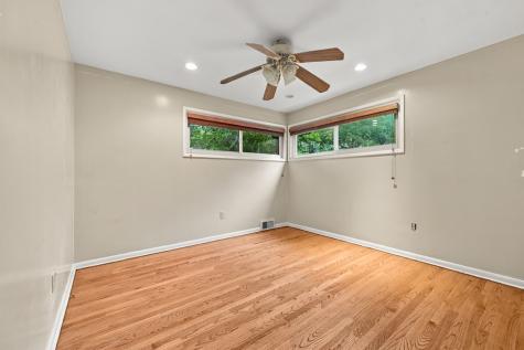 421 Kurt Drive Mt Lebanon PA 15243