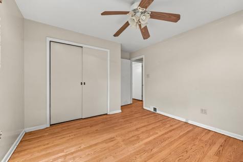 421 Kurt Drive Mt Lebanon PA 15243