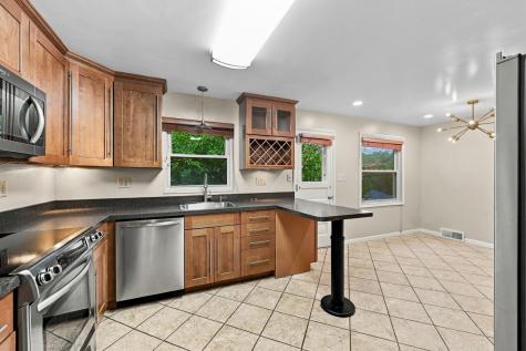 421 Kurt Drive Mt Lebanon PA 15243