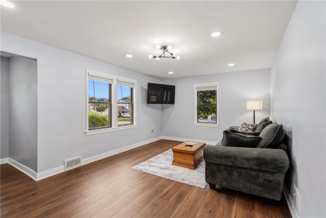 3298 Harvard Street Lower Burrell PA 15068