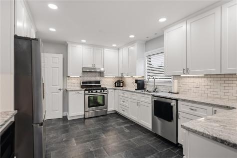 3298 Harvard Street Lower Burrell PA 15068