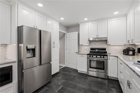 3298 Harvard Street Lower Burrell PA 15068