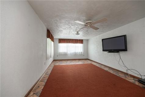 7300 Hutchinson Forward Township PA 15037