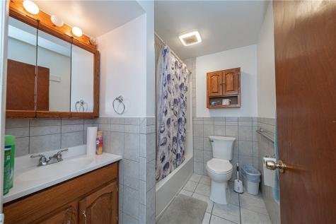 7300 Hutchinson Forward Township PA 15037