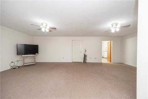 7300 Hutchinson Forward Township PA 15037