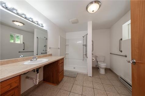 7300 Hutchinson Forward Township PA 15037