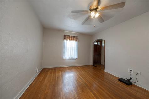 7300 Hutchinson Forward Township PA 15037