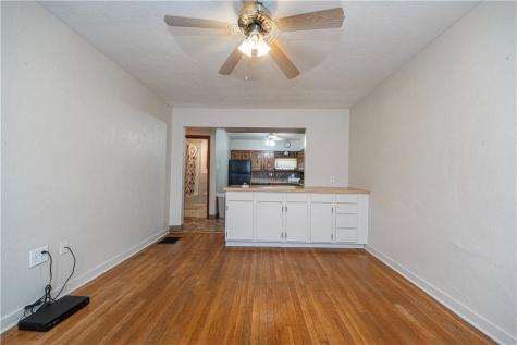 7300 Hutchinson Forward Township PA 15037