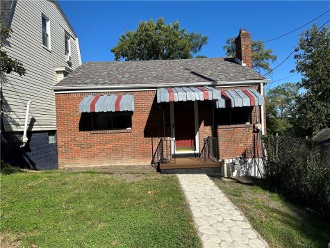 104 Brightwood Avenue West View PA 15229