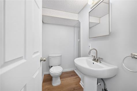 104 Brightwood Avenue West View PA 15229