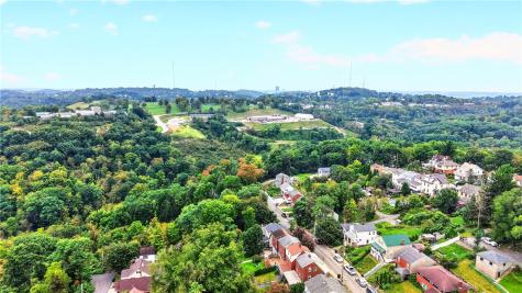 104 Brightwood Avenue West View PA 15229