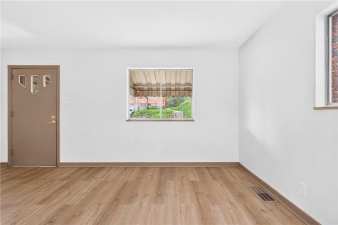 104 Brightwood Avenue West View PA 15229