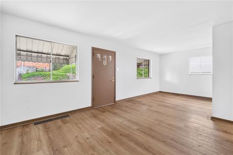 104 Brightwood Avenue West View PA 15229