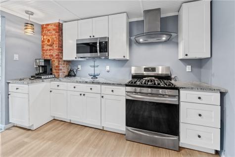 1752 S Eighty Eight Road Greensboro PA 15338