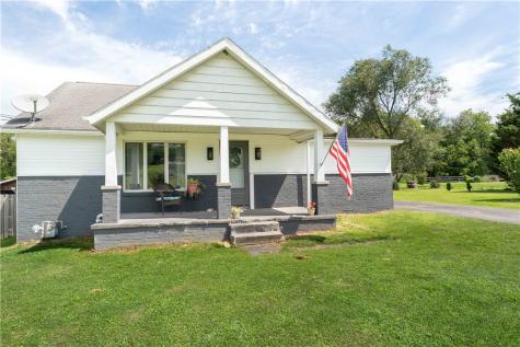 1752 S Eighty Eight Road Greensboro PA 15338