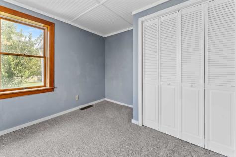 1752 S Eighty Eight Road Greensboro PA 15338