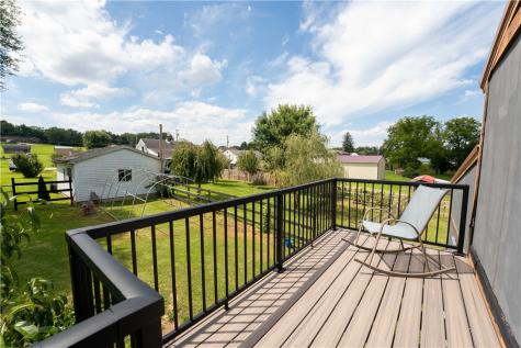 1752 S Eighty Eight Road Greensboro PA 15338