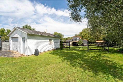 1752 S Eighty Eight Road Greensboro PA 15338