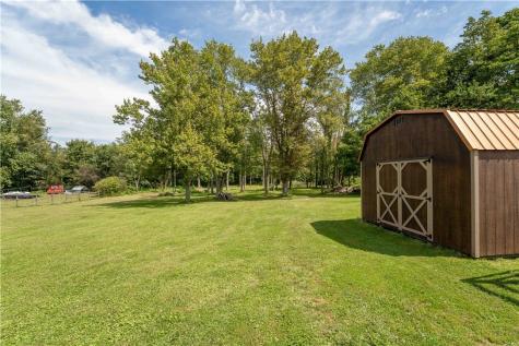 1752 S Eighty Eight Road Greensboro PA 15338