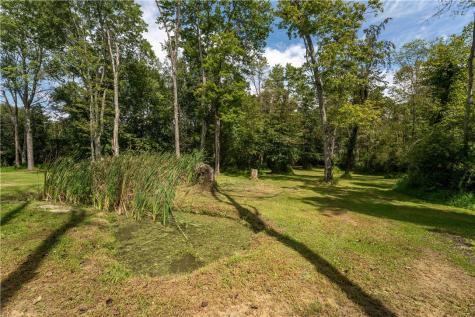 1752 S Eighty Eight Road Greensboro PA 15338