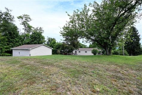 4649 Jefferson Avenue Hopewell PA 15312