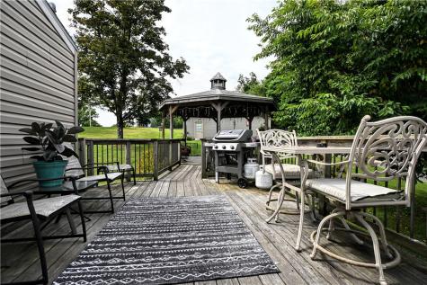 4649 Jefferson Avenue Hopewell PA 15312