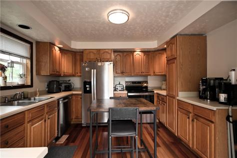 4649 Jefferson Avenue Hopewell PA 15312
