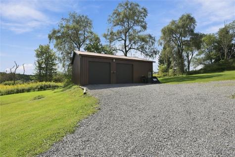 144 Oak Grove Lane Mercer Township PA 16038