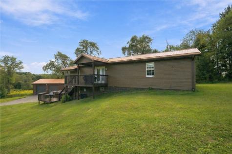 144 Oak Grove Lane Mercer Township PA 16038