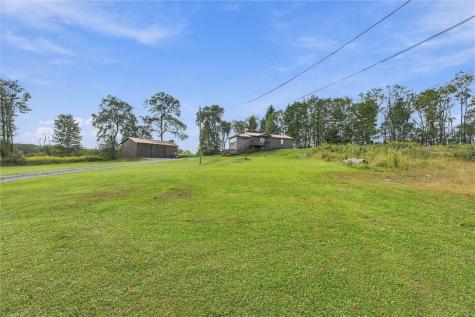 144 Oak Grove Lane Mercer Township PA 16038